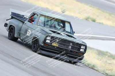 media/Sep-02-2023-Extreme Speed (Sat) [[ebd0e2b1ad]]/1-Red/turn 8/
